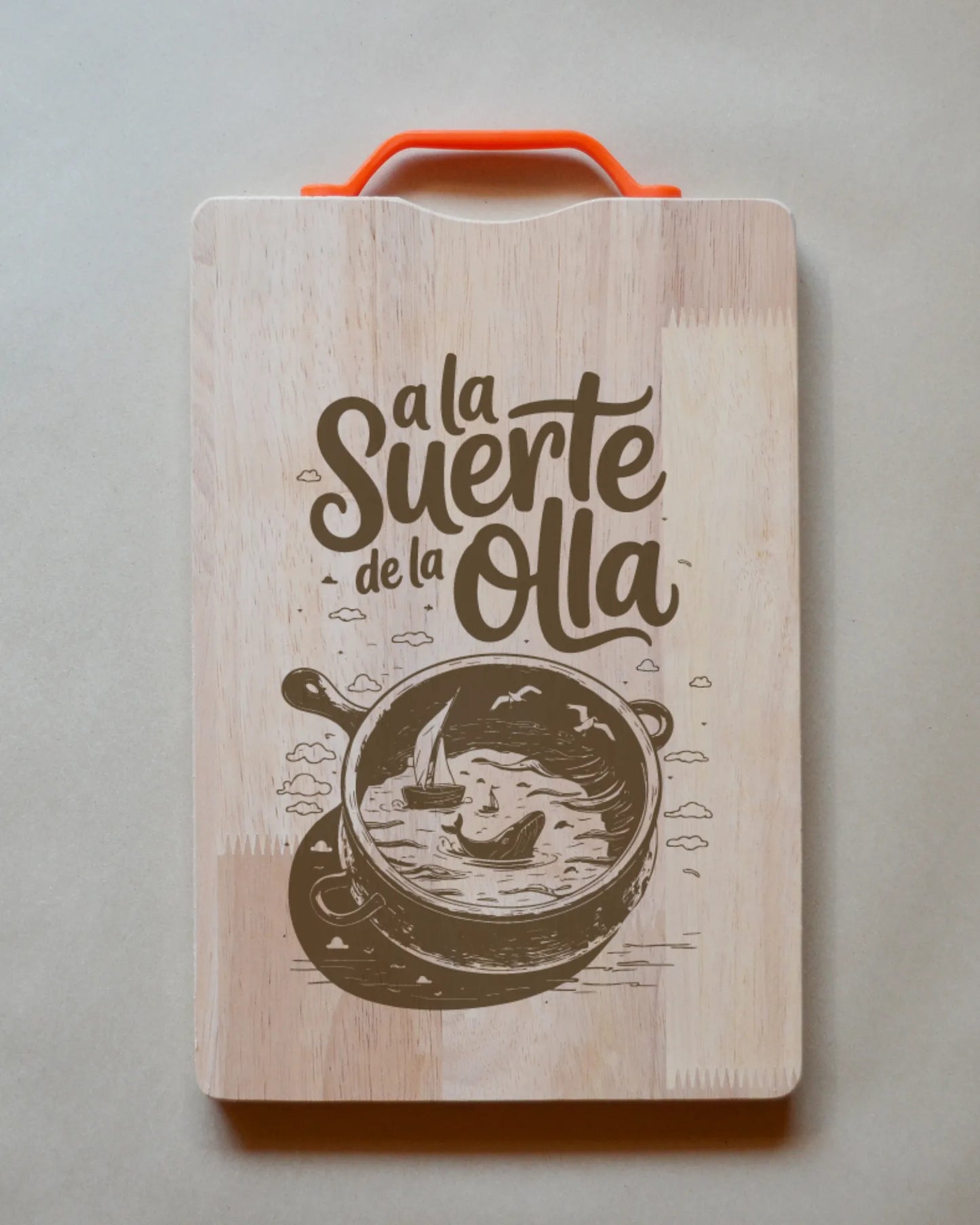 Tabla de madera con frases chilenas